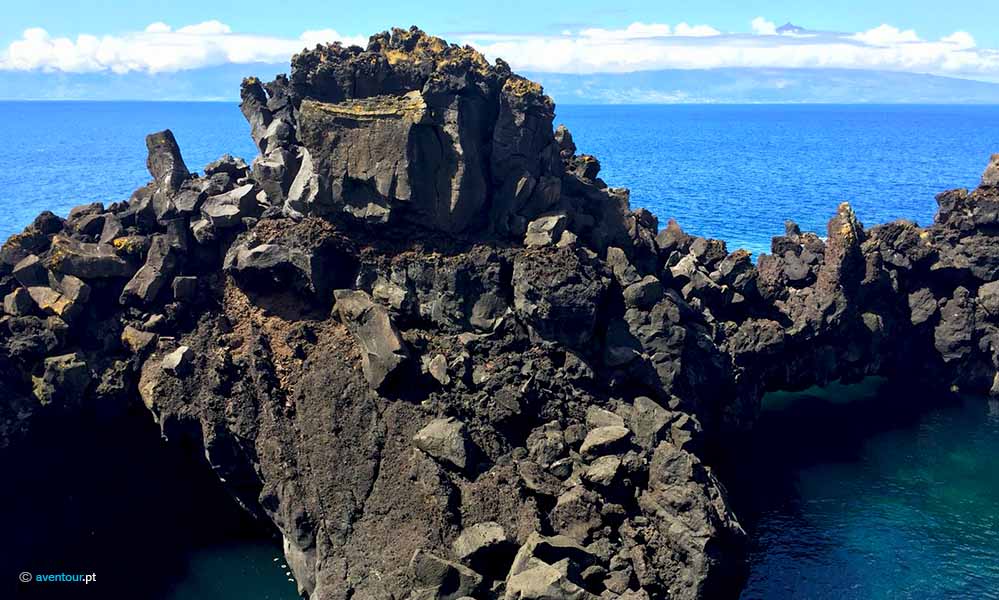 Espeleologia na Ilha de São jorge nos Açores